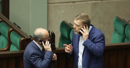 Razem jednak osobno. Rozłam w Lewicy, na którym nikt nie zyska [OPINIA]