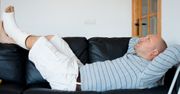 Noga w gipsie – usztywnienie nogi, utrudnienia, zdjęcie gipsu