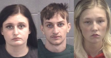 USA: Nastolatkowie zamordowali swojego przyjaciela. Jego ciało porzucili na środku drogi