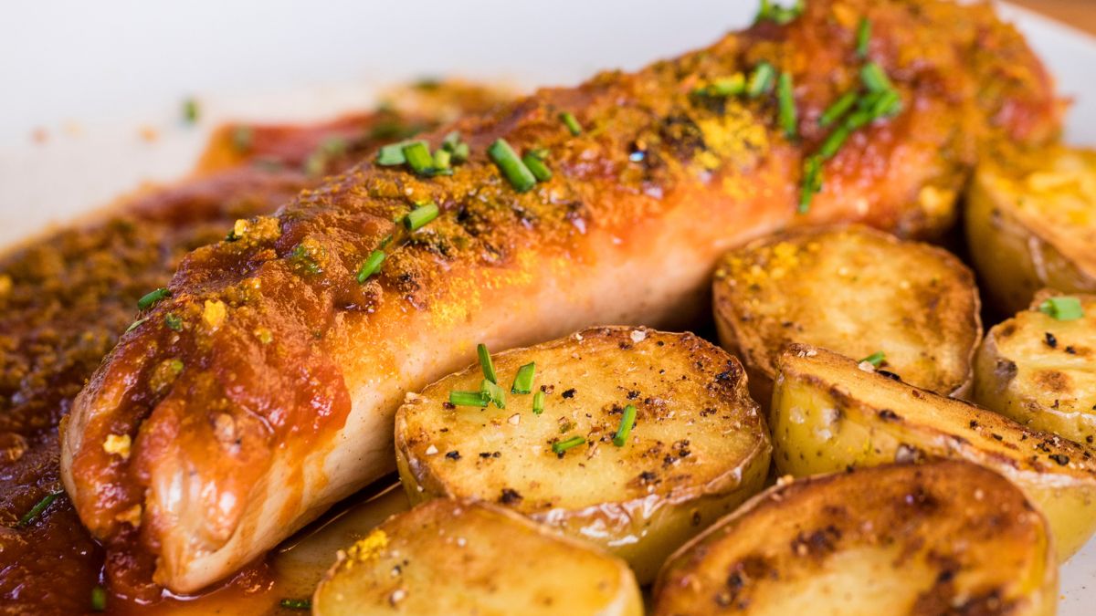 Biała kiełbasa w sosie curry