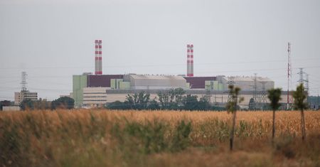 Cios w węgierską elektrownię. Rosyjski koncern przesuwa termin