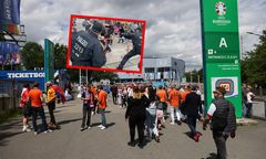 Atak napastnika tuż przed meczem Polski. Policja zabiera głos