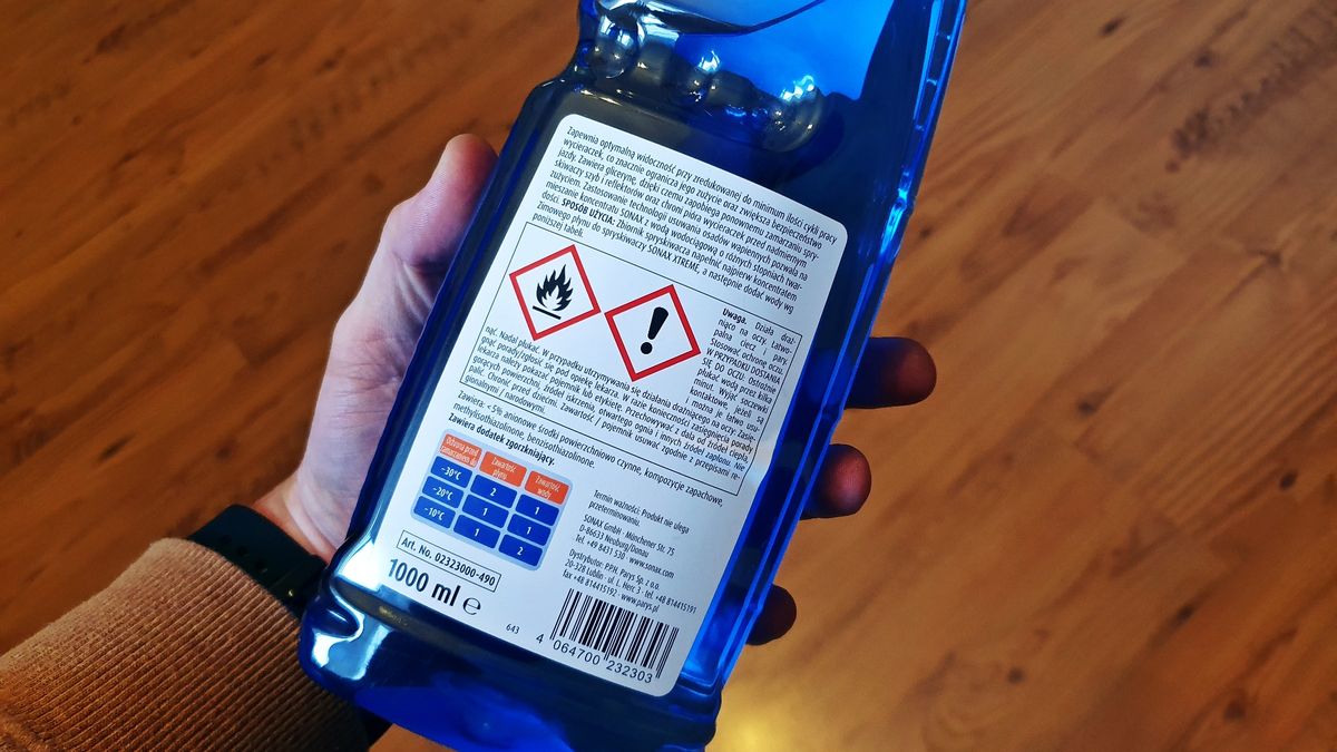 Etykieta płynu do spryskiwaczy rzadko zawiera skład, który pozwoli, choć ogólnie go ocenić.