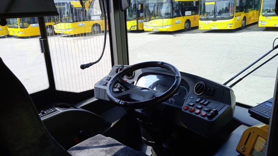 Śląskie. Przedsiębiorstwom komunikacyjnym brakuje kierowców. 