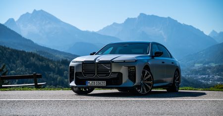 Nowe BMW serii 7 to czysty luksus na kołach. Z tego samochodu nie chce się wysiadać