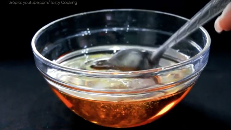 Syrop glukozowo-fruktozowy jest częstym składnikiem wielu produktów spożywczych 