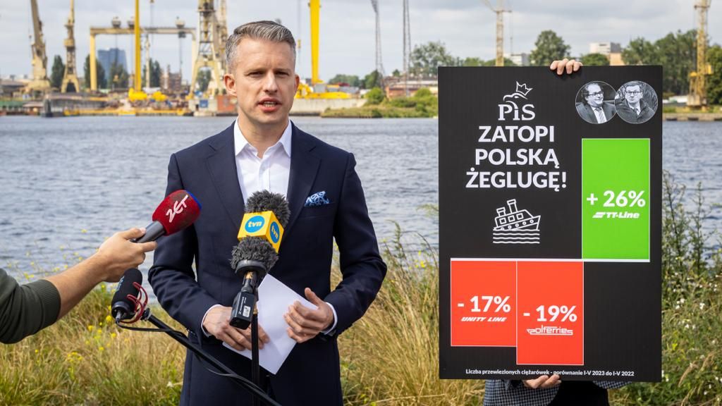 Poseł Arkadiusz Marchewka składa zawiadomienie do NIK ws. programu Batory