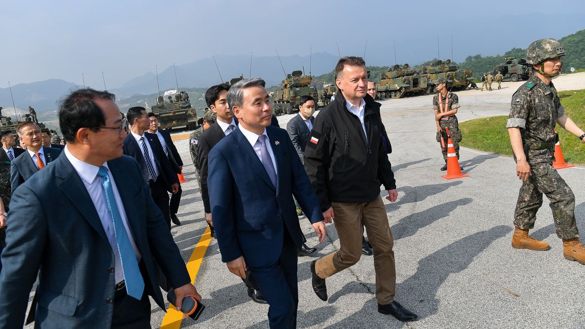 Minister Mariusz Błaszczak podczas wizyty w Korei Południowej