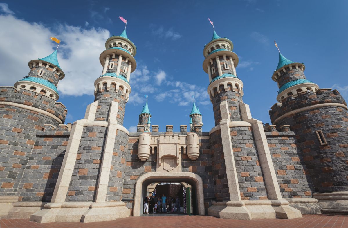 Disney eröffnet ersten Freizeitpark im Nahen Osten bis 2030
