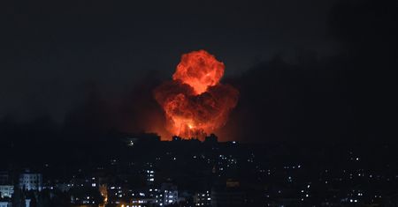Atak na Gazę uruchomił lawinę [OPINIA]