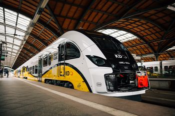 Renesans kolei. Setny pociąg i 2,5 mln pasażerów w miesiąc
