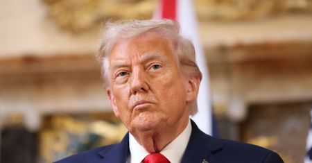Trump dystansuje się od NATO? Niepokojąca diagnoza w "Le Figaro"