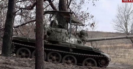 Niebywałe. 65-letni czołg na froncie w Ukrainie