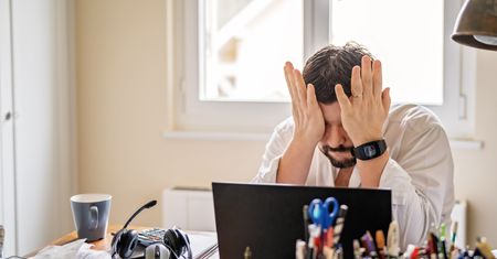 Niby nic strasznego się nie dzieje, a i tak czujesz się źle. Możesz doświadczać szczególnego rodzaju stresu