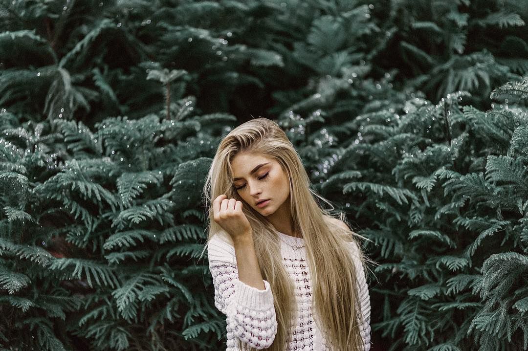 Jenna Martin udowodniła, że sesję można zrobić wszędzie. Nawet w sklepie z akcesoriami domowymi! 1