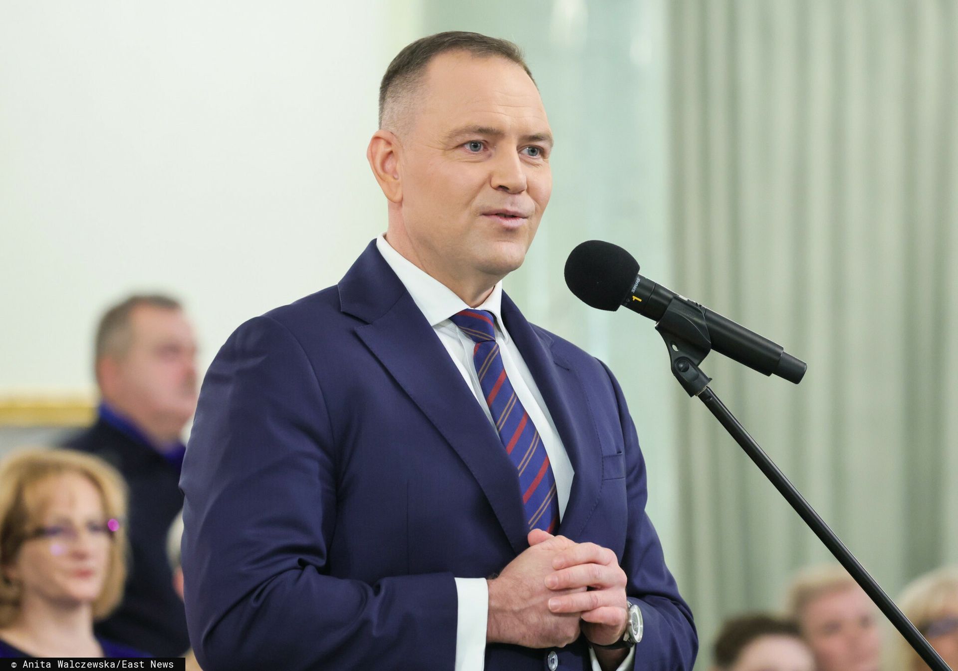 wiadomości,aktualności,WP Wiadomości Polacy ocenili Nawrockiego. Nowy sondaż