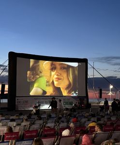 Sopot, Zakopane i brzeg mazurskiego jeziora skąpane w blasku Hollywoodu