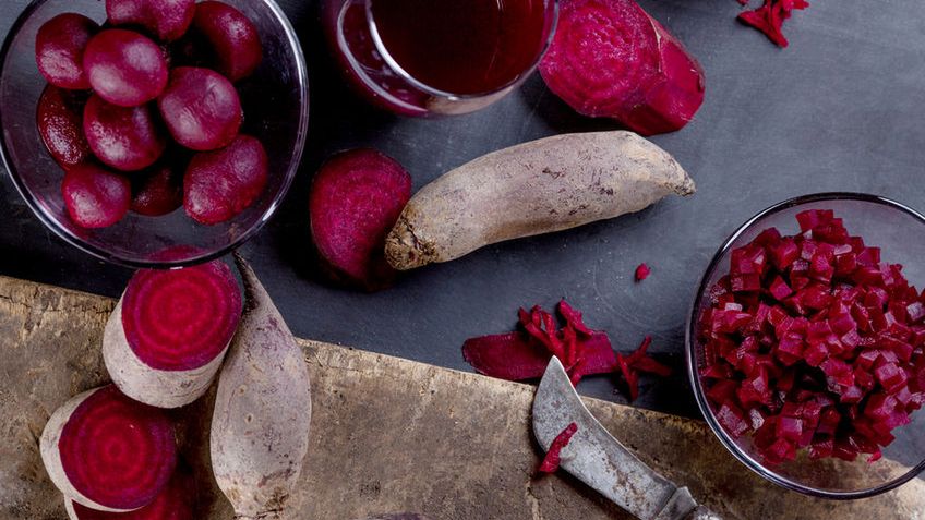 Napój oczyszczający wątrobę można przygotować na wiele sposobów.