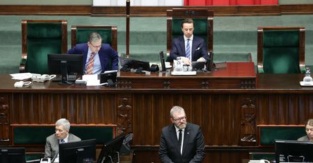 Bosak o słowach polityków PiS. "Ja nie jestem na sprzedaż"