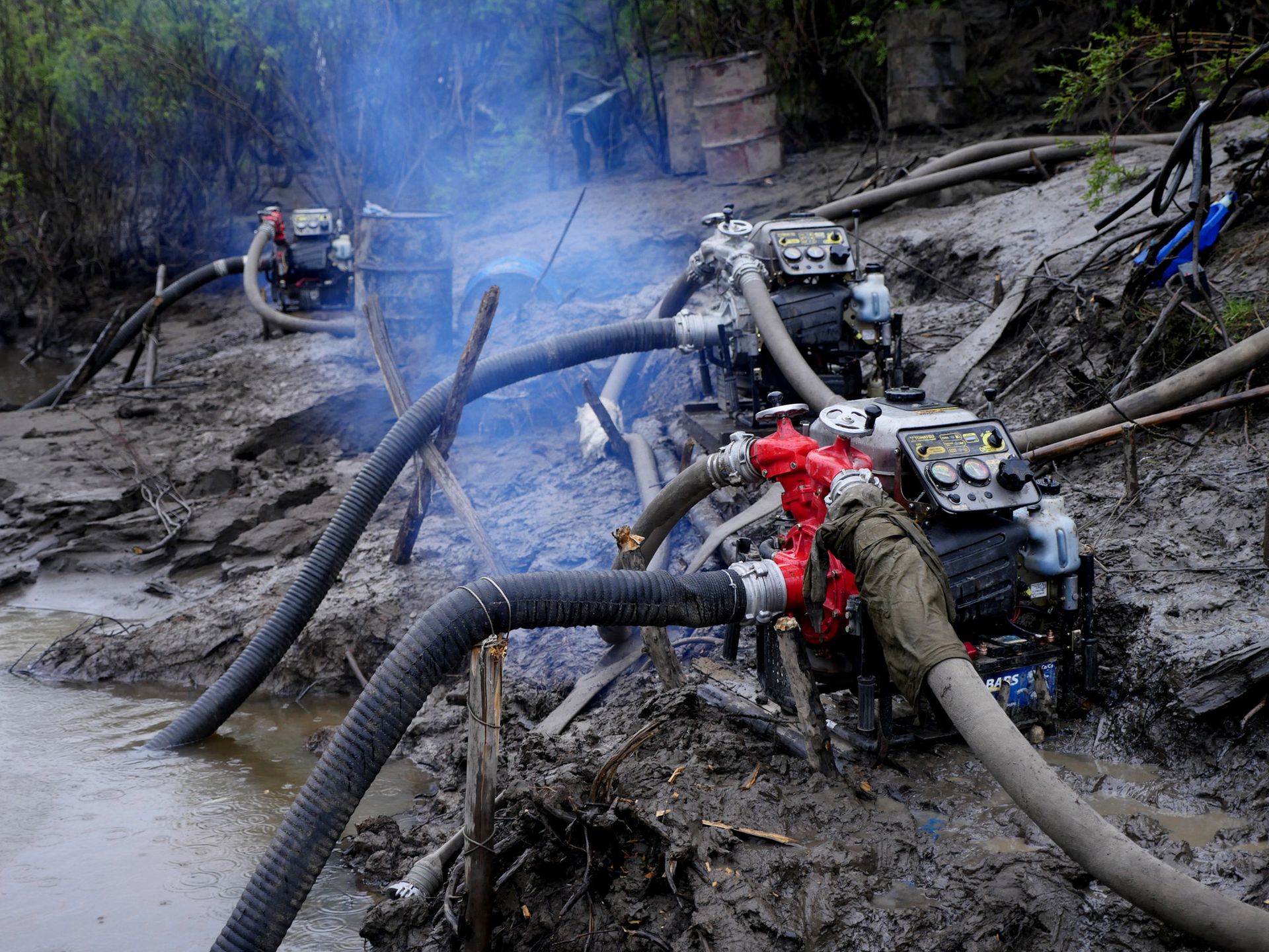 Fotograf spędził 3 tygodnie z kłusownikami... mamutów 4