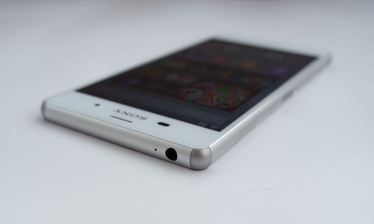 Xperia Z3: jakość wykonania i ergonomia 8