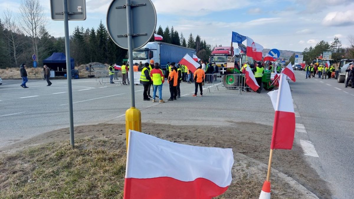 Protest w okolicy przejścia granicznego w Barwinku