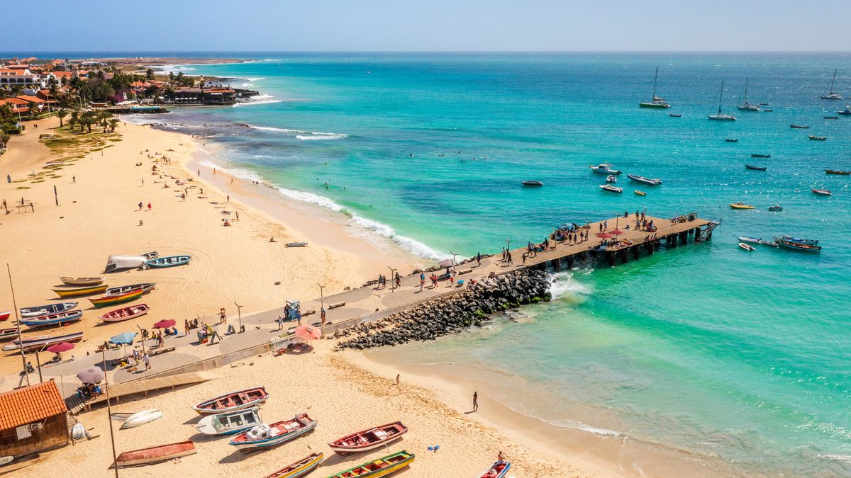 Turyści wracają zakażeni bakterią z Wysp Zielonego Przylądka