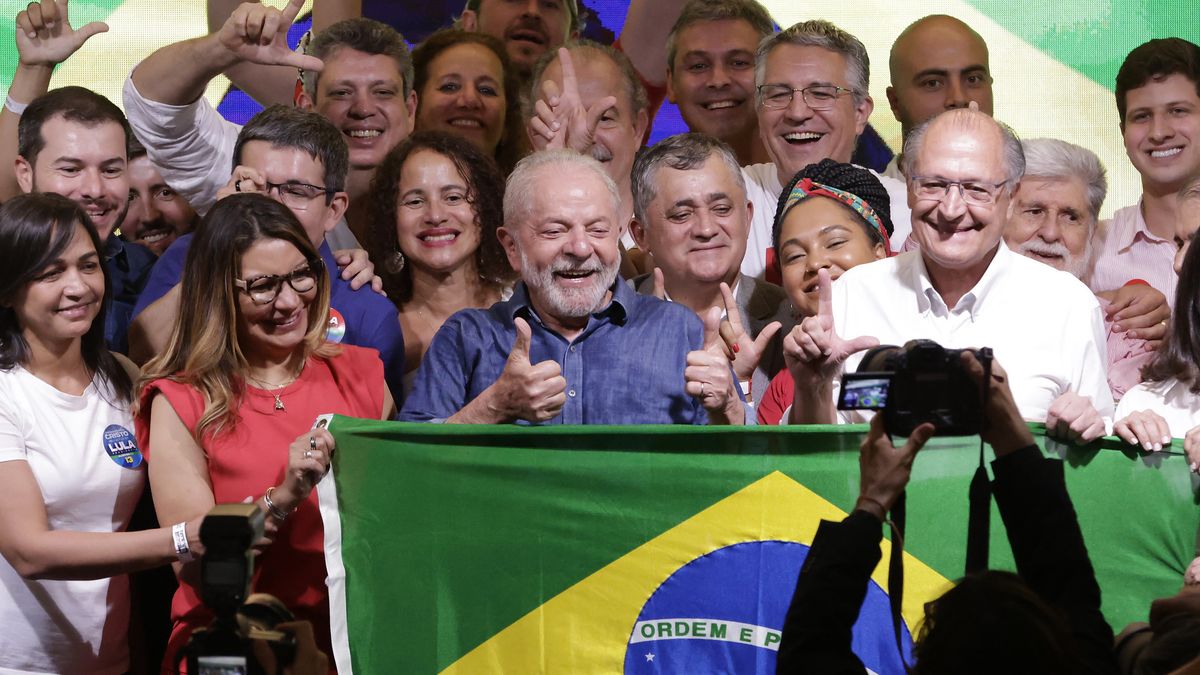 Lula da Silva Defeats Bolsonaro in Presidential Run-off
SAO PAULO, BRAZIL - OCTOBER 30: Candidate Luiz Inácio Lula Da Silva speaks after being elected president of Brazil over incumbent Bolsonaro by a thin margin on the runoff at Intercontinental Hotel on October 30, 2022 in Sao Paulo, Brazil. Brazil electoral authority announced that da Silva defeated incumbent Bolsonaro and will rule the country from 2023 to 2027. (Photo by Alexandre Schneider/Getty Images)
Alexandre Schneider
elections, bestof, topix