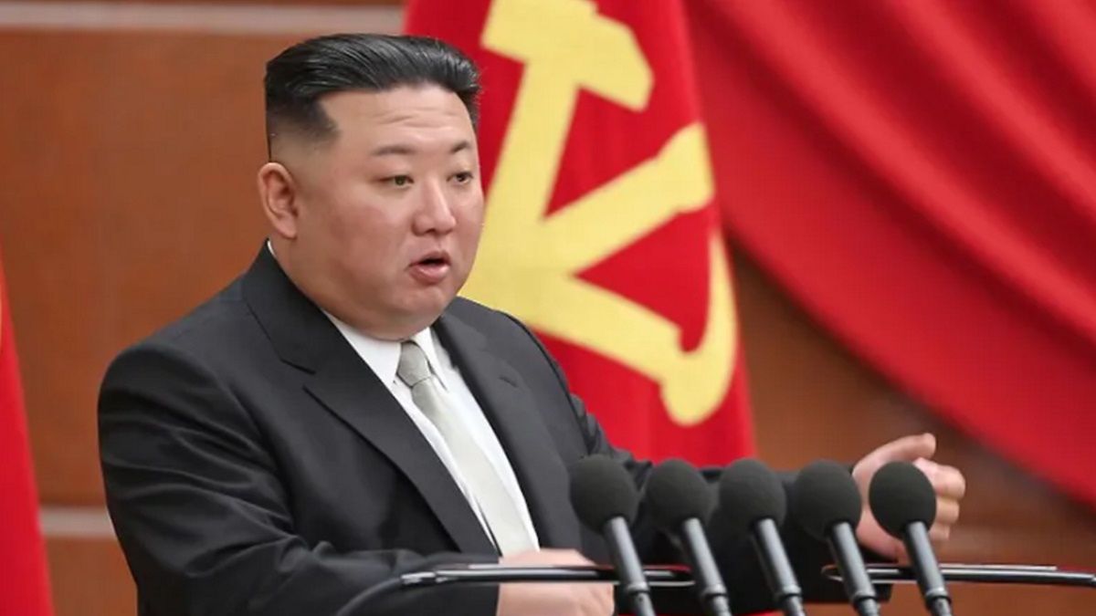 Kim Dzong Un zdecydował. Tak zamierza zapobiec nadchodzącej katastrofie