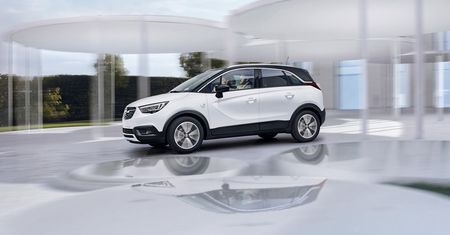 Opel prezentuje nowego gracza w segmencie małych crossoverów