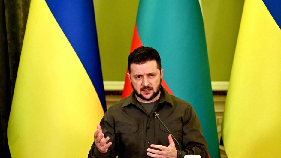 Ukraiński prezydent ogłosił, że rozpoczęła się ewakuacja cywilów z zakładów Azowstal 