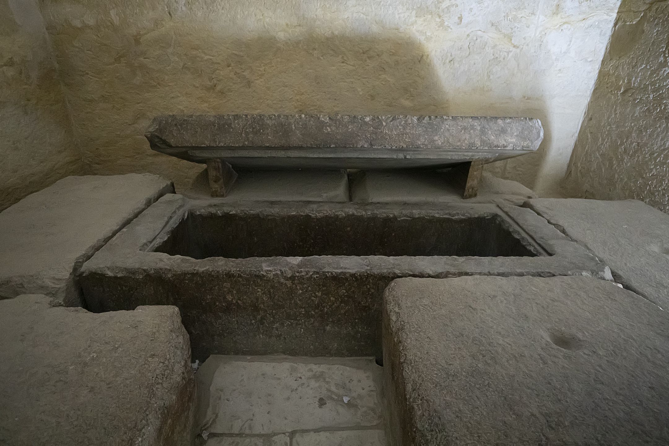 Wnętrza egipskich piramid
