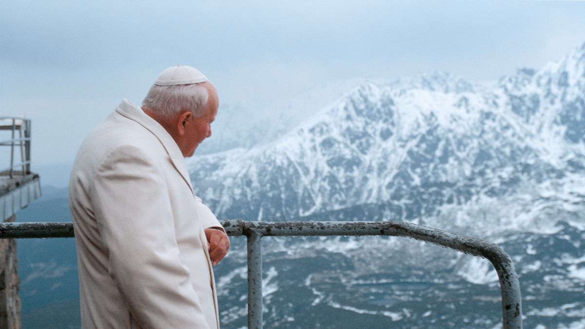 Pope John Paul II
The pontifex John Paul II (Karol Jozef Wojtyla) enjoying the view from the top of the Kasprowy. Zakopane, Poland. 5th June 1997 (Photo by Grzegorz Galazka/Archivio Grzegorz Galazka/Mondadori Portfolio via Getty Images)
Mondadori Portfolio
