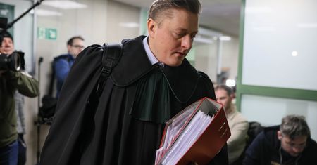 Jest decyzja o areszcie dla Ziobry. Adwokat mówi, jakie sąd wydał zastrzeżenie