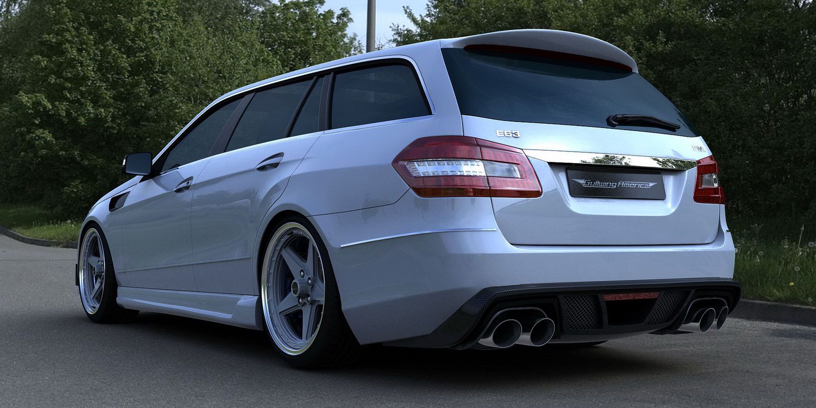 Mercedes E63 AMG