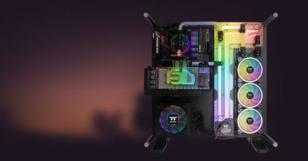 Thermaltake prezentuje płytki distro plate - chłodzenie LC będzie jeszcze efektowniejsze