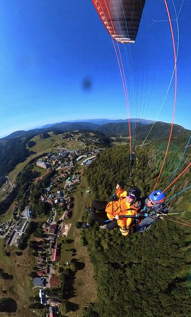 Wrażenia z lotu paraglidem są trudne do opisania słowami