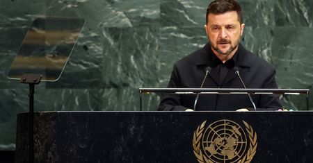 Zełenski: Ukraińskie drony skutecznie uderzają w rosyjską logistykę
