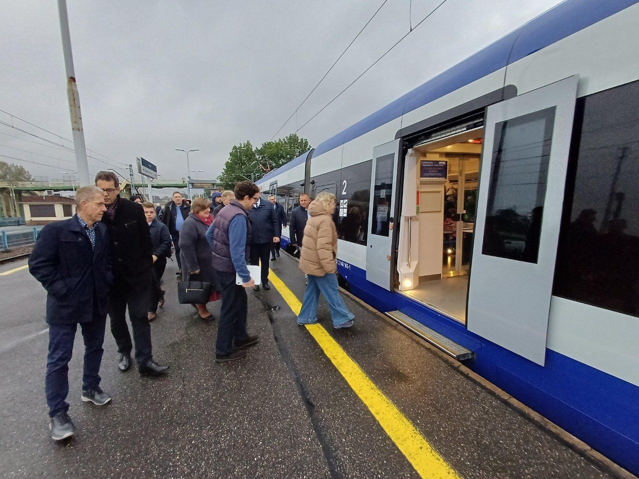 Nowe połączenia PKP Intercity z Bielska-Białej do Krakowa okazały się hitem. Jeden kurs wypadł. Dlaczego?