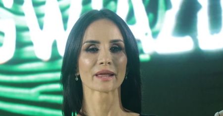Kołakowska zarobiła 100 TYSIĘCY w "Agencie":"Karolak uczył ją, jak rozmawiać z produkcją"