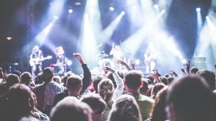 Letnie atrakcje w Stargardzie: Plenerowy seans i koncert zespołu Divers