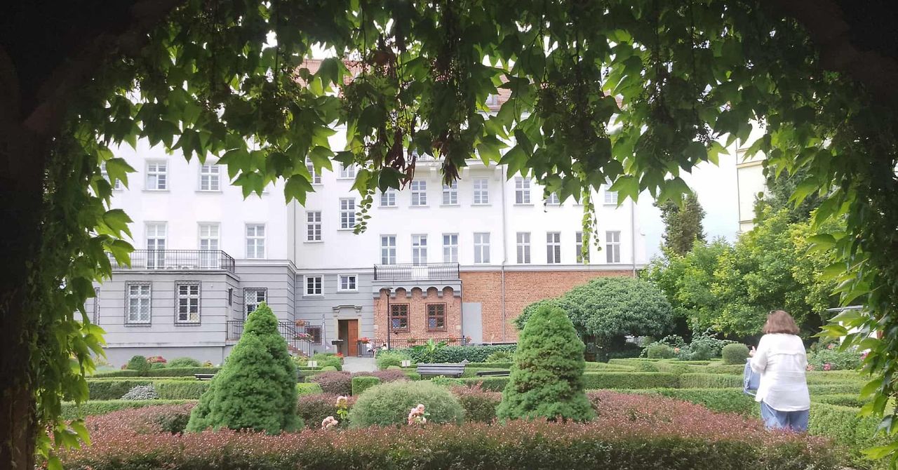 Wrocław: Tajemniczy ogród. To oaza spokoju i zieleni ukryta w centrum