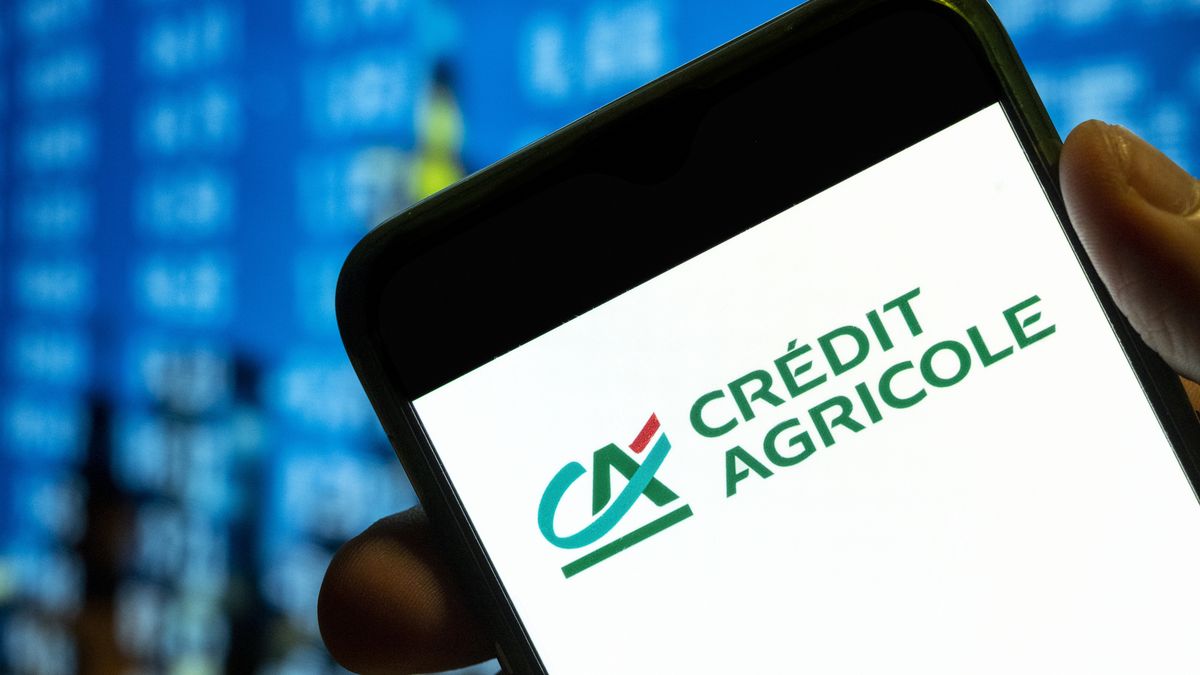 CHINA - 2022/07/25: In this photo illustration, the French worlds largest cooperative financial institution Credit Agricole logo is displayed on a smartphone screen. (Photo Illustration by Budrul Chukrut/SOPA Images/LightRocket via Getty Images)