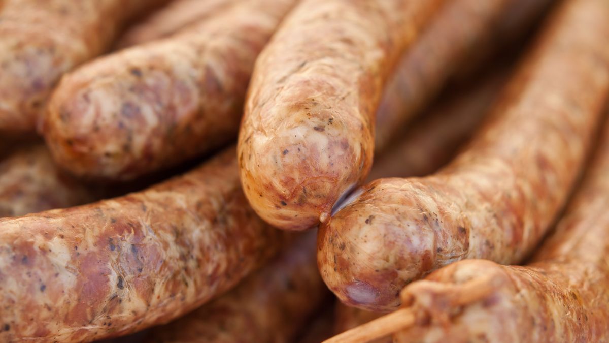 Domowa kiełbasa szynkowa smakuje wybornie