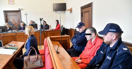 Zabójstwo Pawła Adamowicza. Stefan W. próbował zerwać pagon pilnującemu go policjantowi