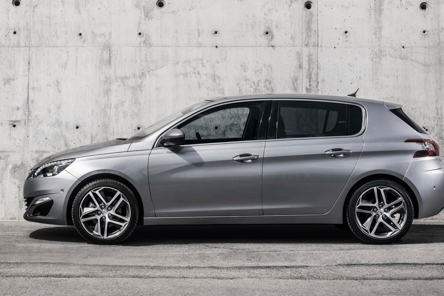 Nowy Peugeot 308 w obszernej galerii zdjęć 109