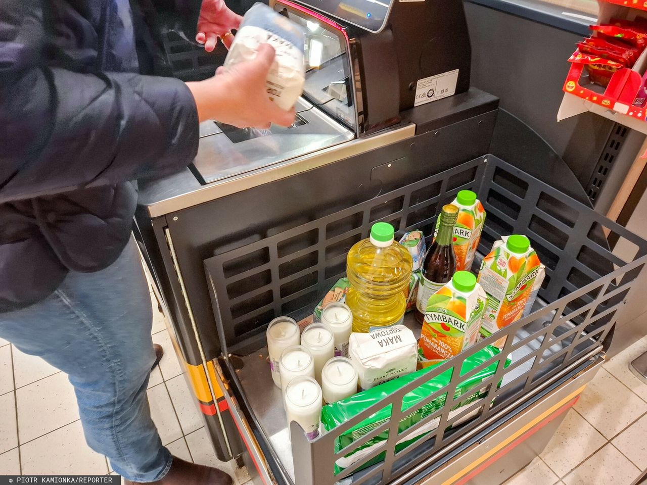 Przyjeżdżają busami z Czech i Niemiec. Hurtowo wykupują te produkty