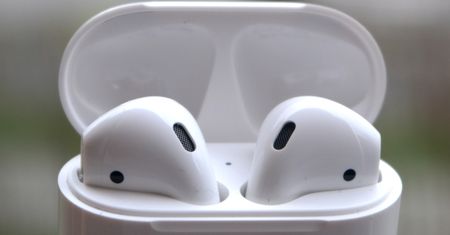 AirPods - test prawdziwie bezprzewodowych słuchawek Apple'a