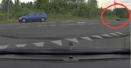 "Tata był w szoku". Córka szuka świadków  kolizji w Kętach. Pokazała nagranie
