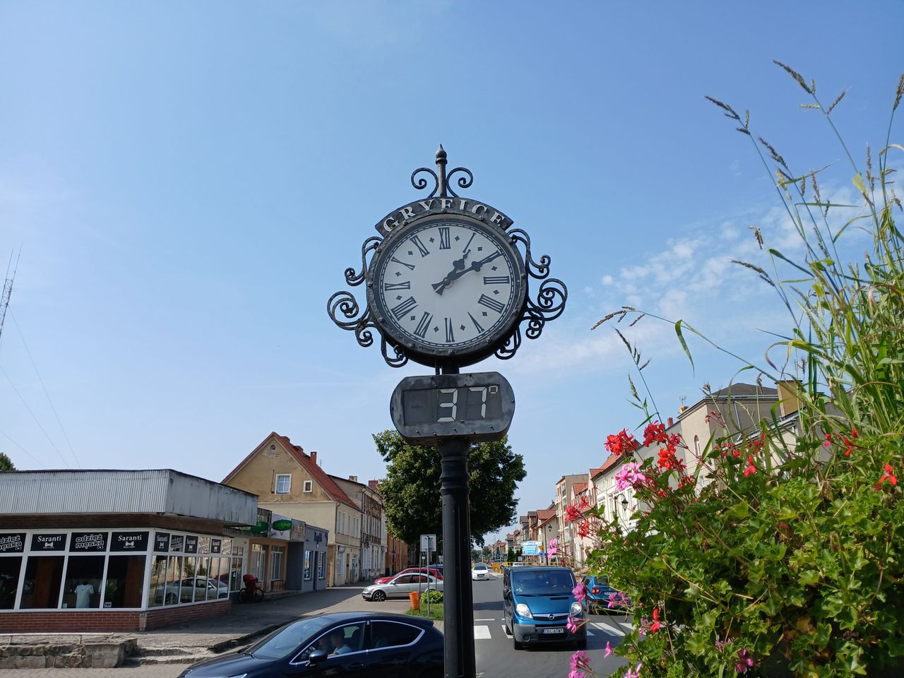 "Żar leje się z nieba". Upał nie oszczędza. Aż 37 stopni w cieniu